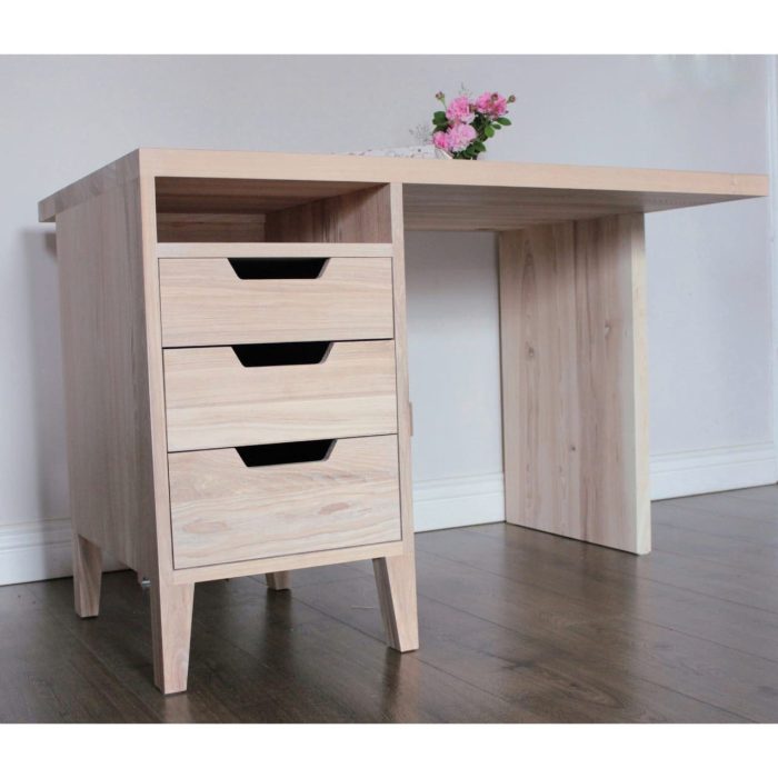 ANET-Lys asketræ skrivebord 78x130x80